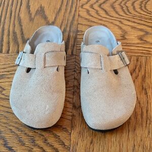 Quince Light Tan Suede Buckle Mules